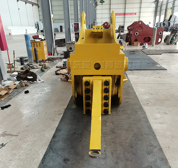 高頻破碎錘發(fā)貨現(xiàn)場